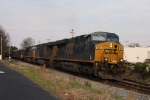 CSX 809 leads train U309 thru town